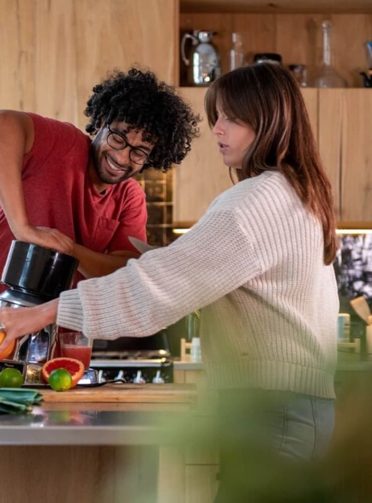 Luminus lifestyle photography in a kitchen